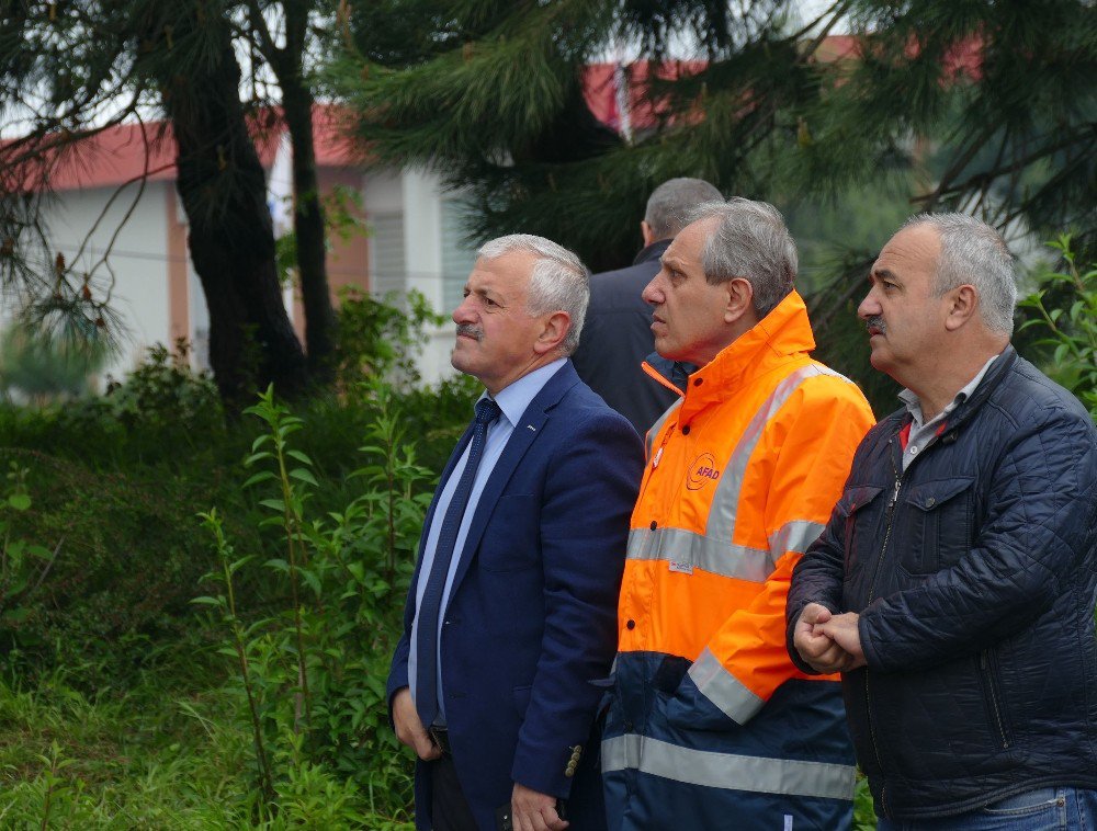 Trabzon’da Mobilya Fabrikasındaki Yangın 8,5 Saatin Sonunda Kontrol Altına Alındı