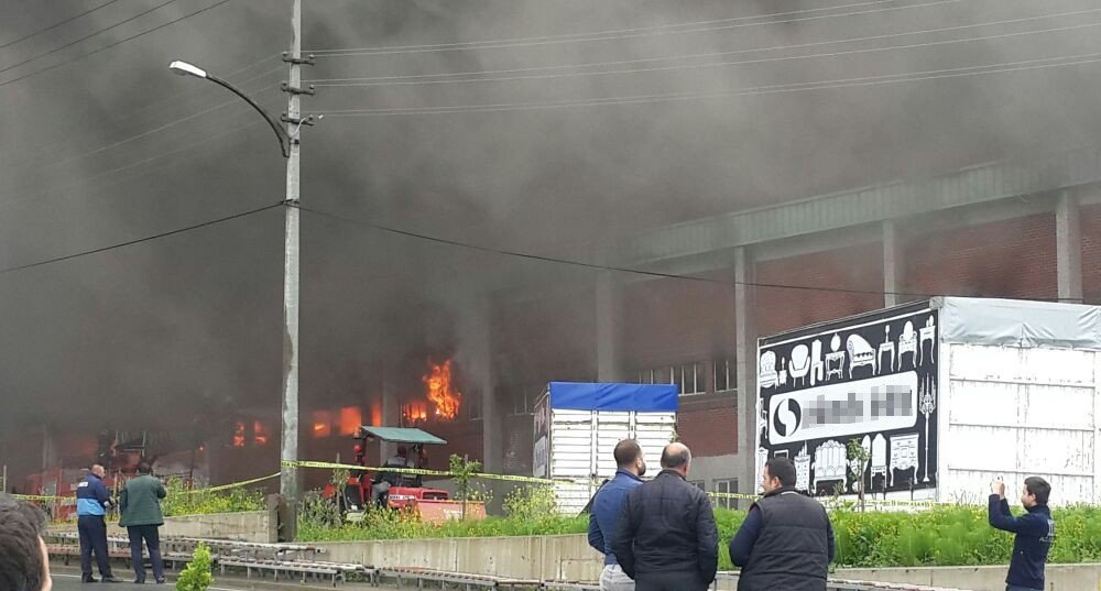 Trabzon’da Mobilya Fabrikasında Korkutan Yangın