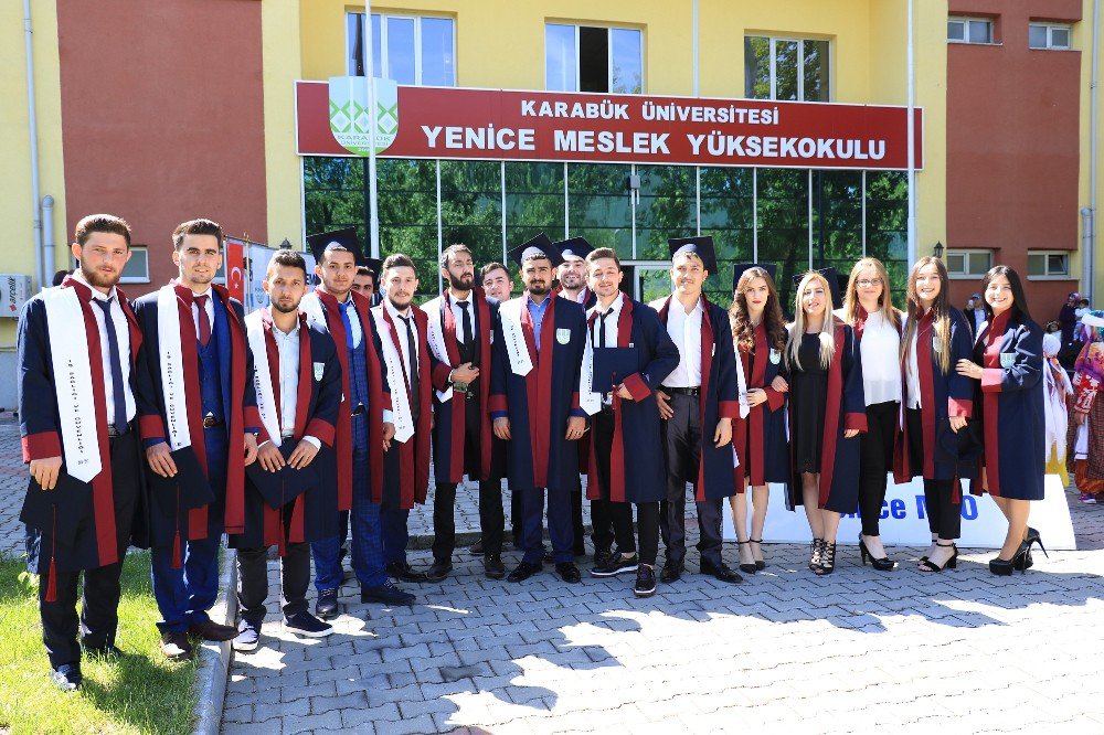 Yenice Myo’da İlk Mezuniyet Sevinci