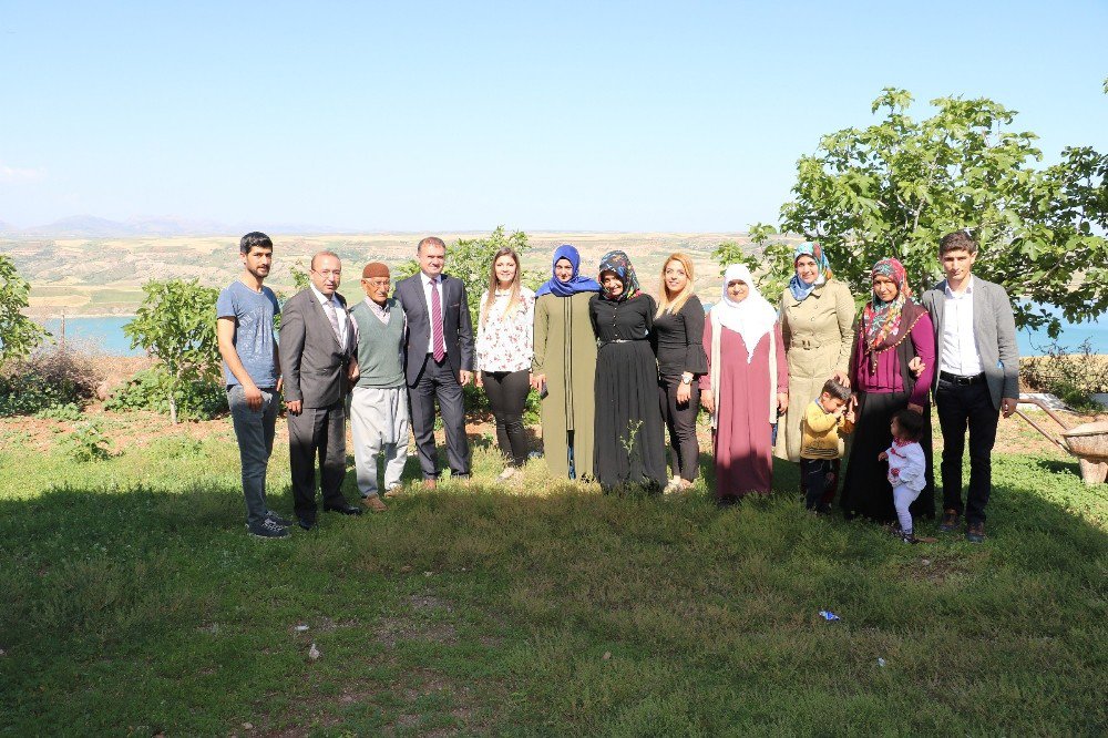 Adıyaman Kyk’dan Şehit Ailelerine Ziyaret