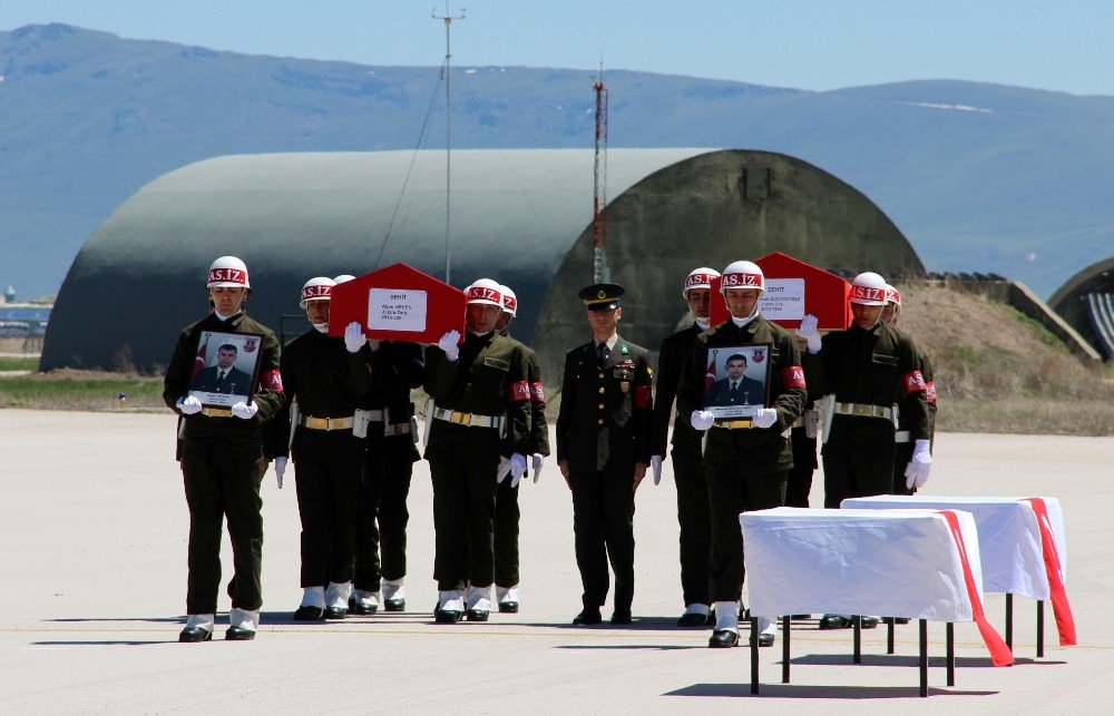 Tendürek Şehitleri İçin Erzurum’da Tören Düzenlendi