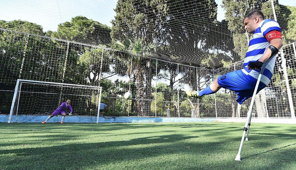 Futbol Dünyası Bu İkiliyi Konuşuyor