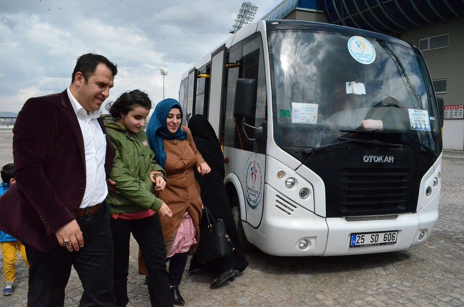 Engelli Gökçe, Doğum Gününde Özgürce Koştu