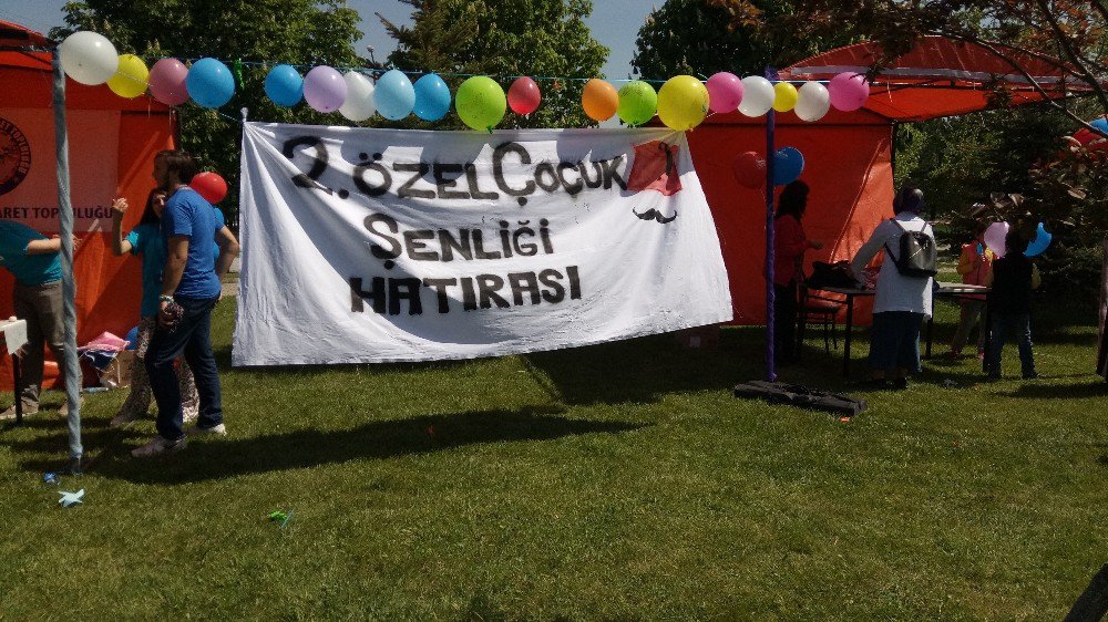 Kütahya’da ’Özel Çocuk Şenliği’