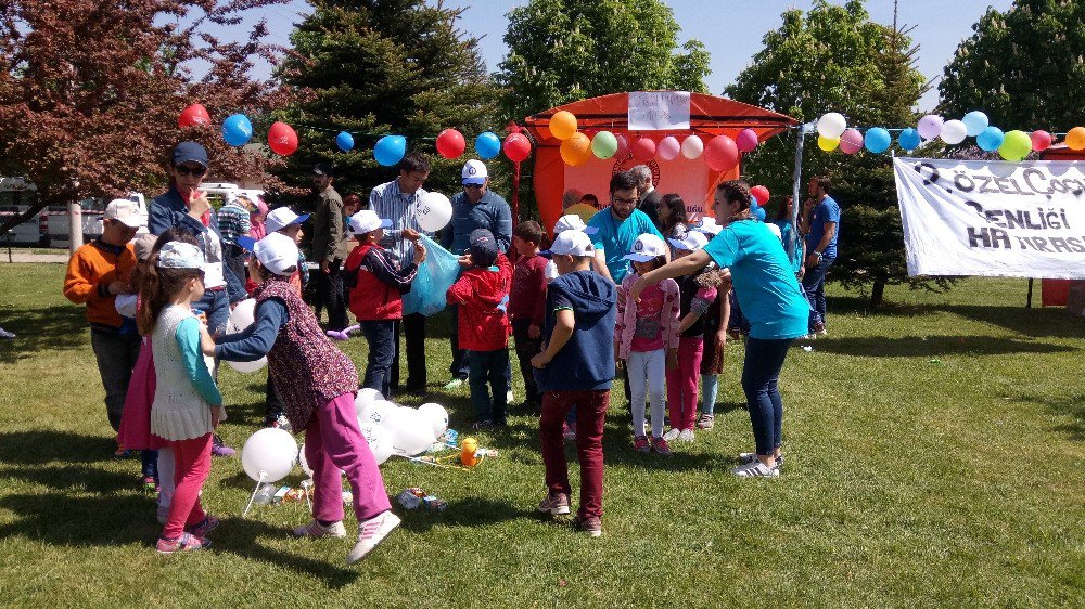 Kütahya’da ’Özel Çocuk Şenliği’