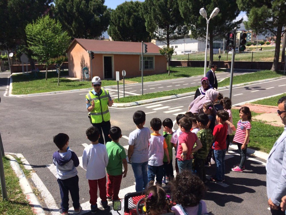 Dulkadiroğlu Belediyesi’nden Miniklere Trafik Eğitimi