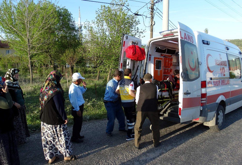 Yolun Karşısına Geçmek İsterken Yaralandı