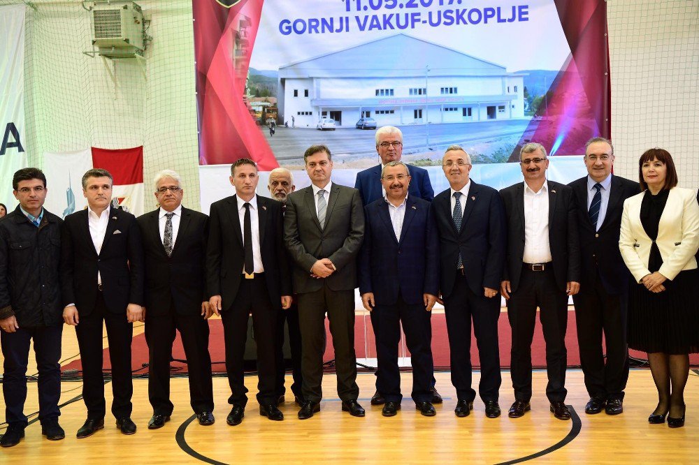 Sancaktepe Belediyesi’nden Kardeş Şehir Gornji Vakuf’a Spor Salonu