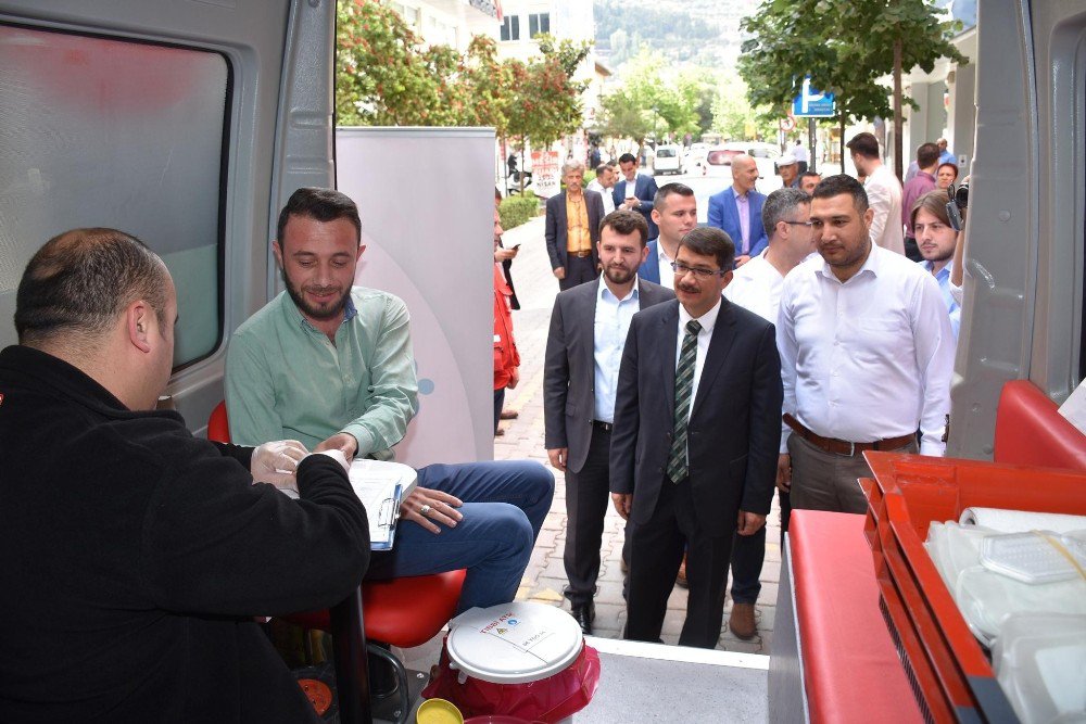 Şehzadeler Gençlik Meclisinden Kan Bağış Kampanyası