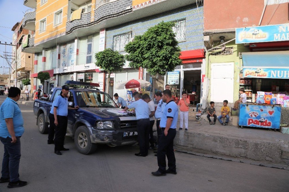 Cizre Belediyesi Kaldırım İşgaline Karşı Harekete Geçti