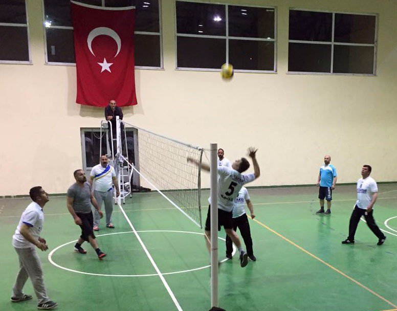 Gevaş’ta Voleybol Turnuvası