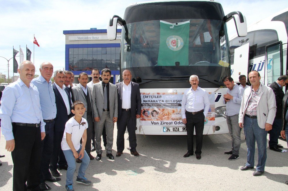 Vanlı Çiftçiler Ankara’ya Hareket Etti