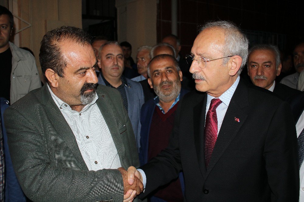 Kılıçdaroğlu, Bursa’da Taziye Ziyaretinde Bulundu