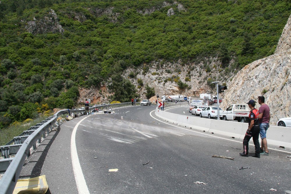 Muğla’da Yolcu Midibüsü Uçuruma Yuvarlandı: 20 Ölü, 11 Yaralı