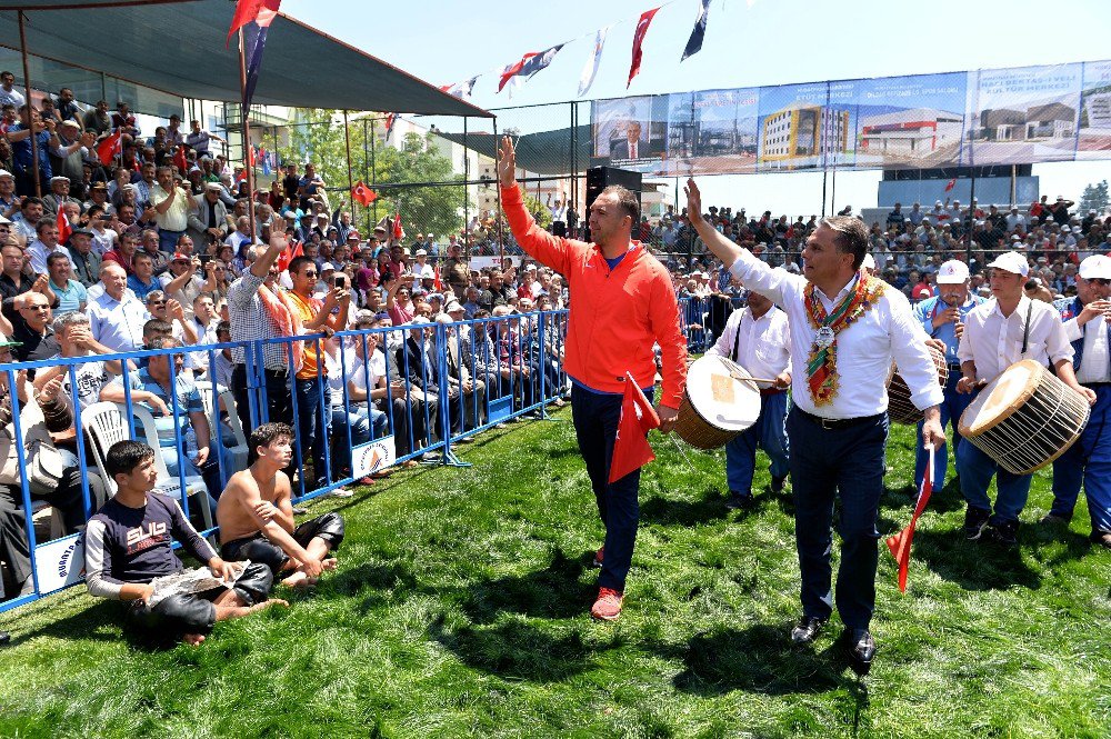 Başkan Uysal’dan Pazar Günkü Yağlı Güreşlere Davet