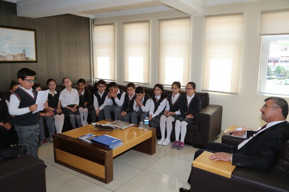 Niğde Belediye Başkanı Faruk Akdoğan’dan Öğrencilere Yerel Yönetimler Dersi