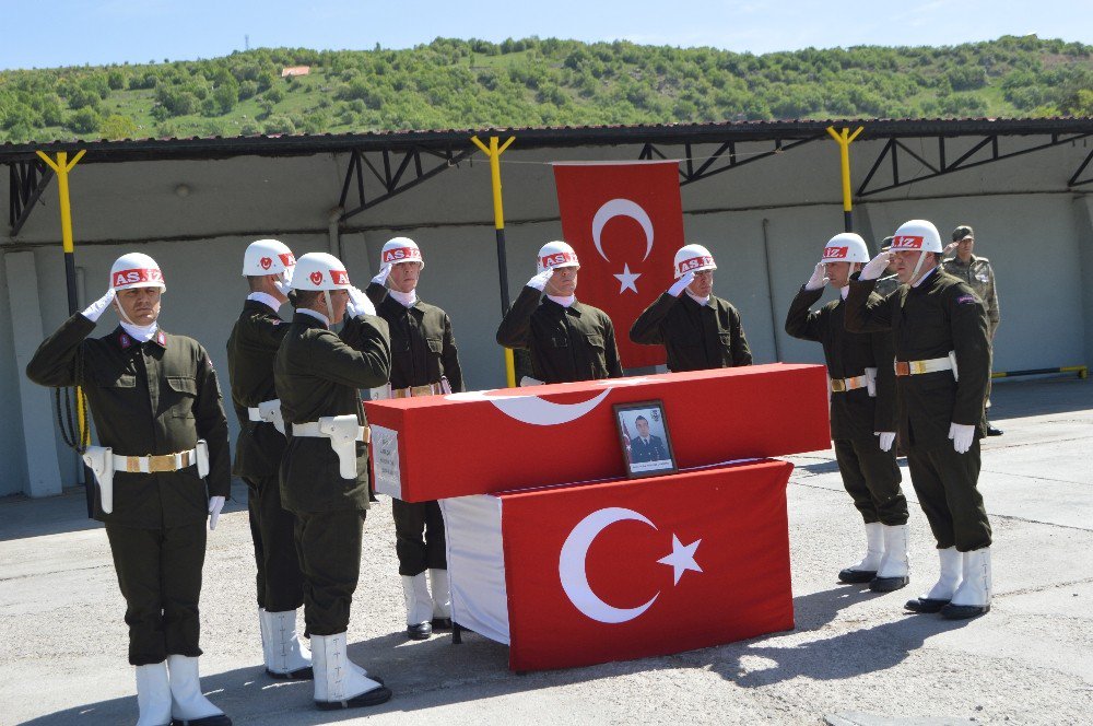 Şırnak Şehidi Işık Törenle İstanbul’a Uğurlandı