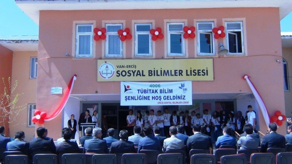 Erciş Sosyal Bilimler Lisesinden Bilim Şenliği