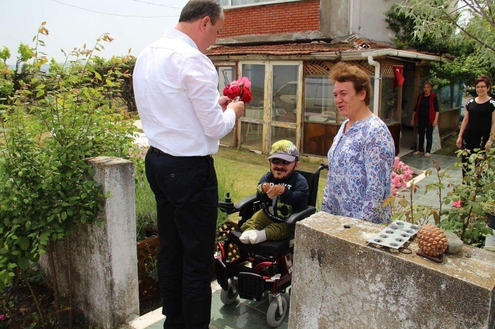 Başkan Işık’tan ’Anneler Günü’ Ziyareti