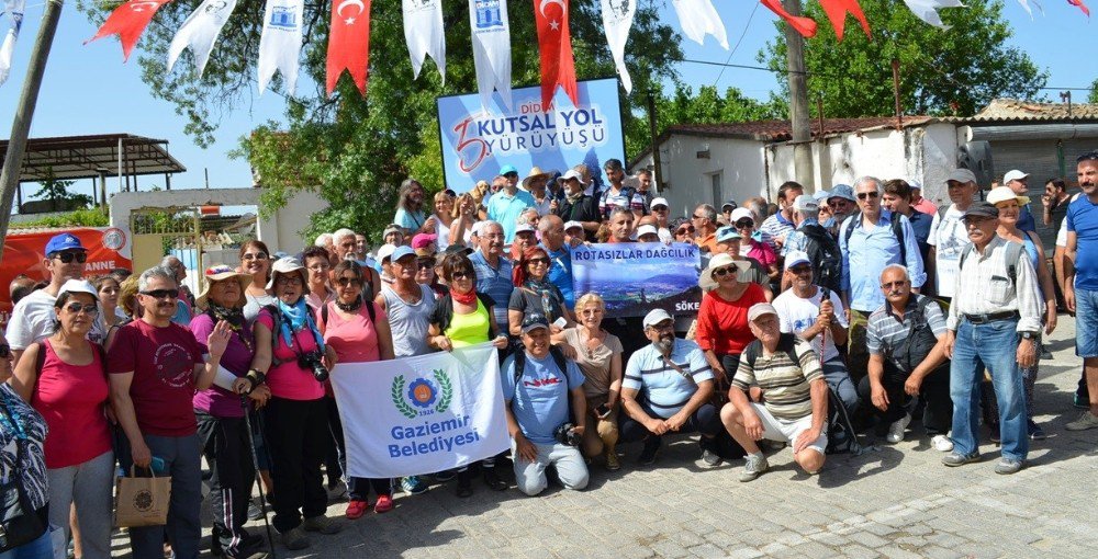 Didim’de Kutsal Yol Yürüyüşü Geleneksel Hale Geldi