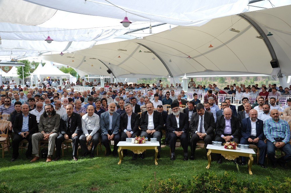 Başkan Akyürek: “Ne Mutlu Yetimlere Ve Öksüzlere Sahip Çıkanlara”