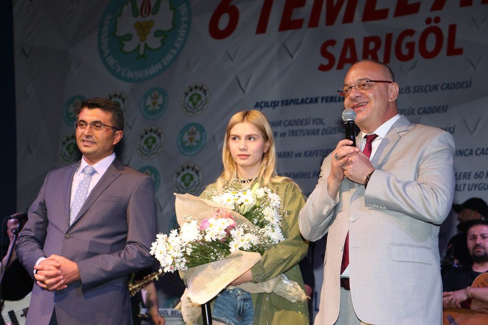 Sarıgöl’deki Toplu Açılışlar Konser İle Son Buldu