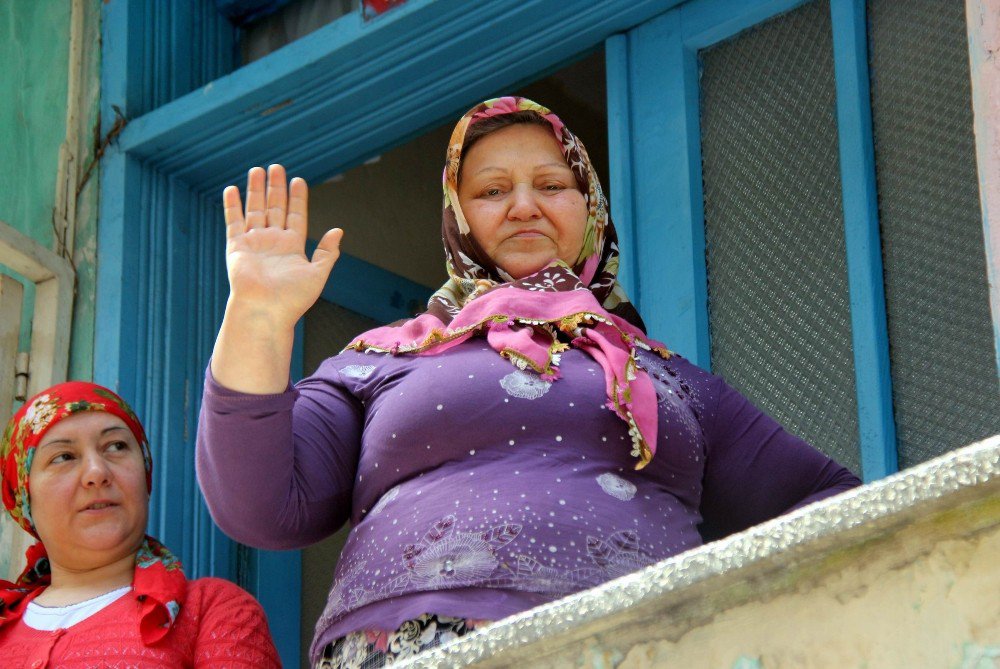 34 Yıldır Yatalak Kızına Bakan Fedakar Annenin Tek İsteği ‘Tekerlekli Sandalye’