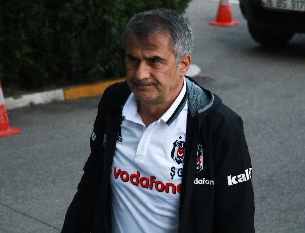 Beşiktaş Kafilesi Geniş Güvenlik Önlemleri Altında Bursa’ya Geldi