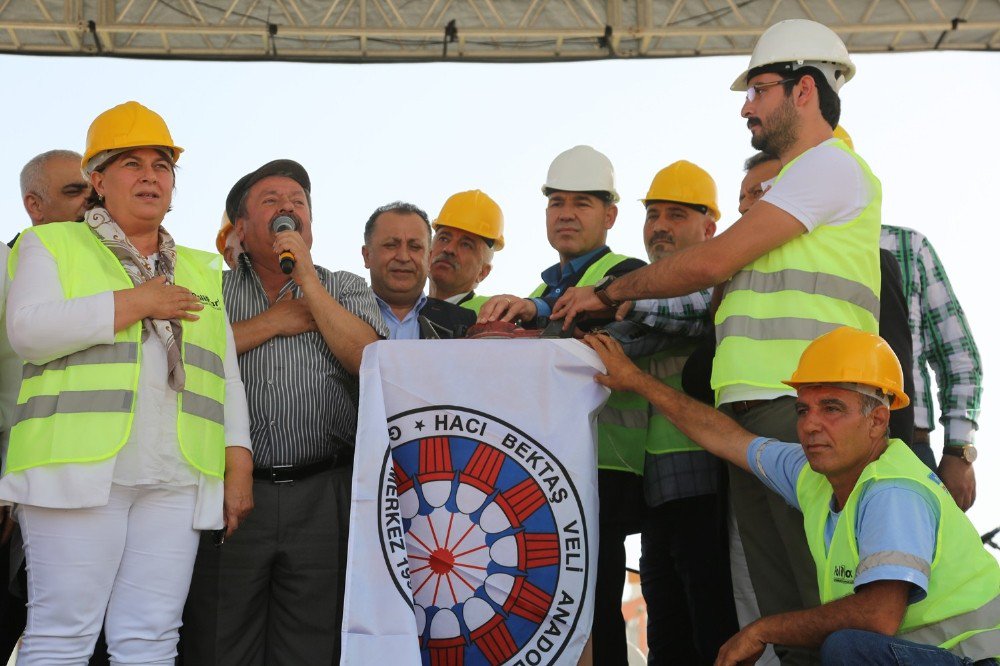 Ceyhan Cemevinin Temeli Atıldı