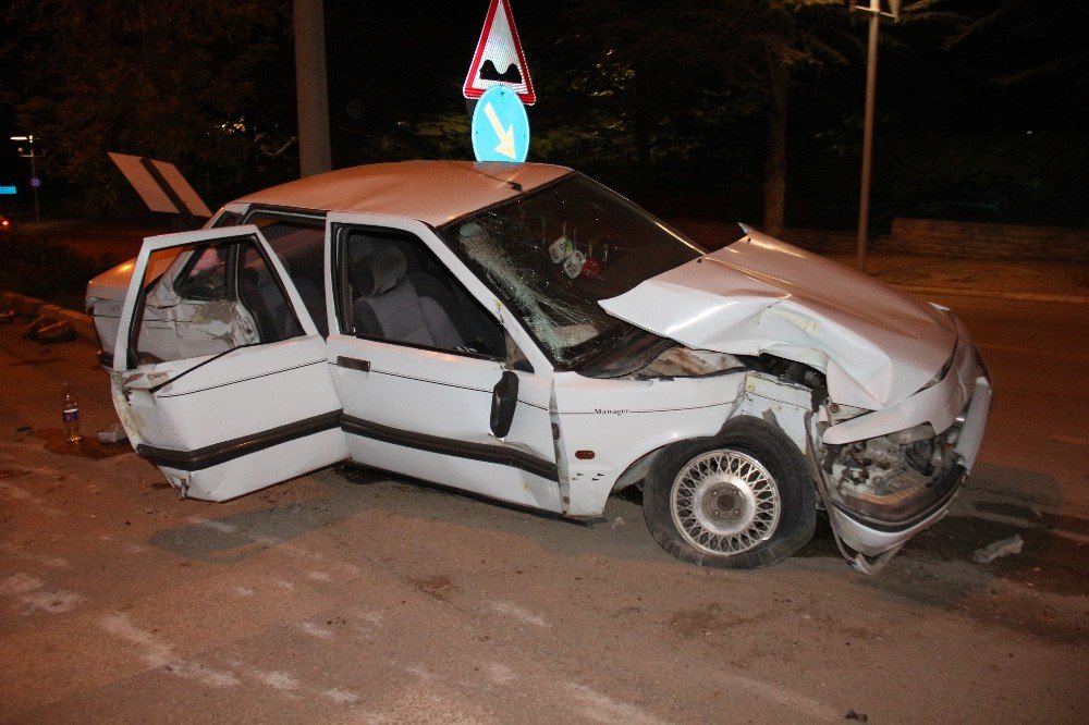 Elazığ’da Trafik Kazası: 4 Yaralı