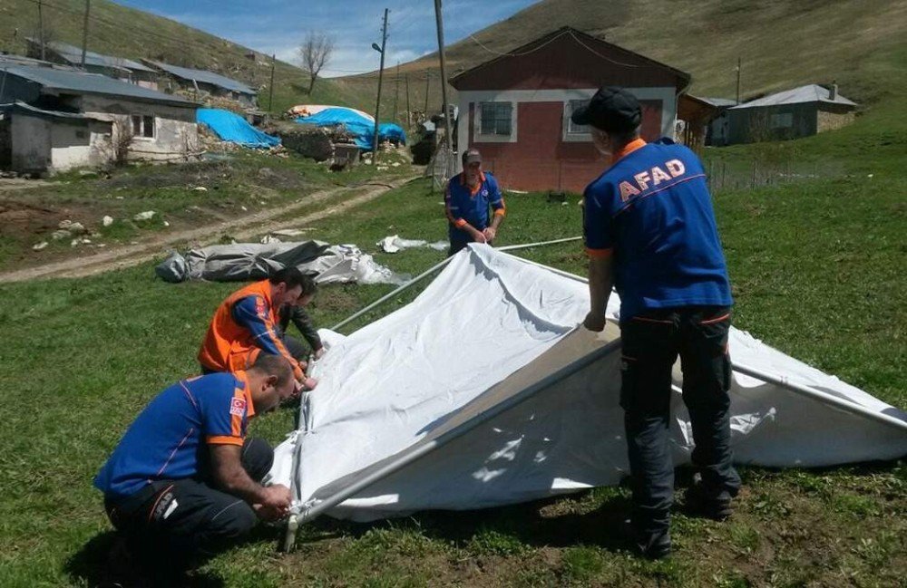 Afad Erzurum Deprem Bölgesinde Depremzedeler İçin Çalışmalarını Sürdürüyor