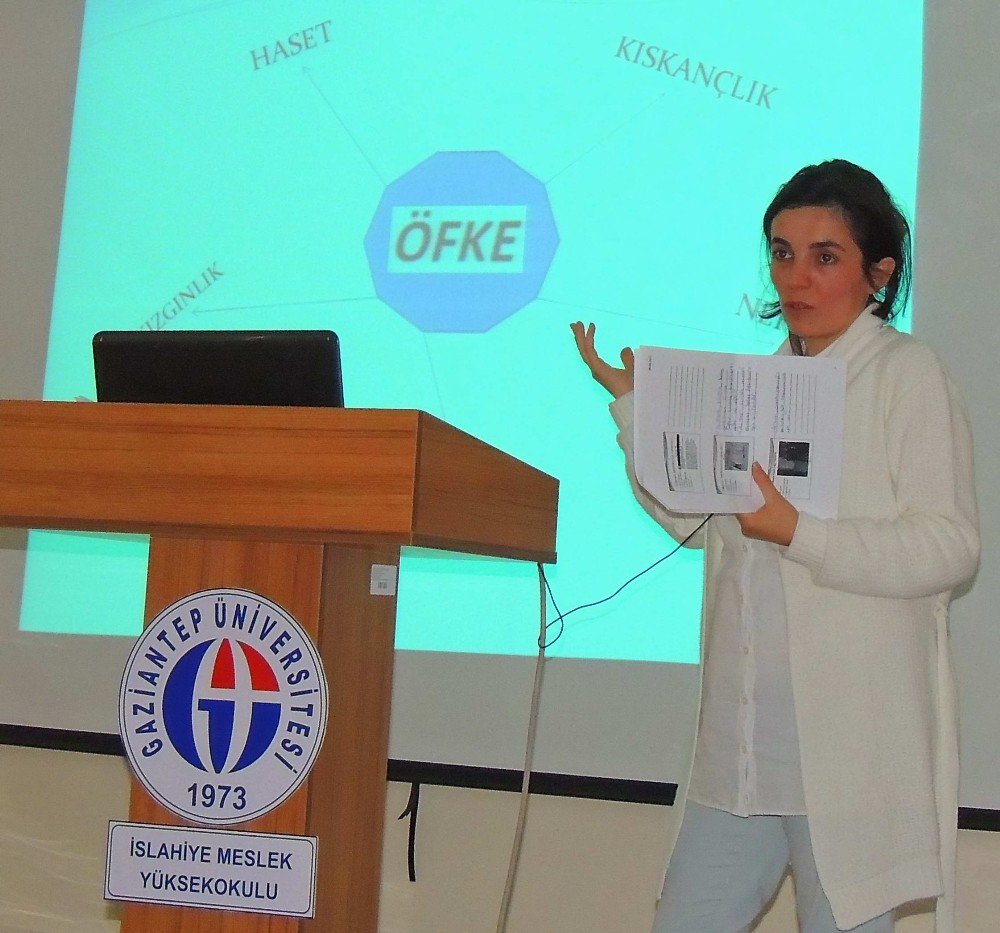 İslahiye Myo Öğrencilerine Öfke Kontrolü Semineri