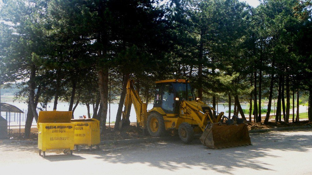 Gölpark Mesire Alanı Ziyaretçiler İçin Yaza Hazırlanıyor