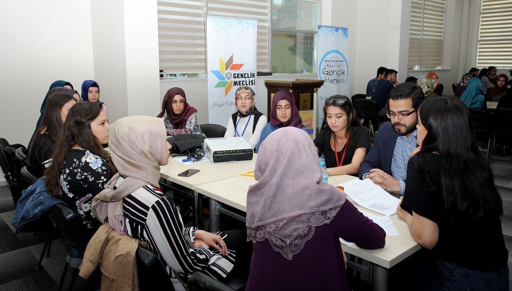 Gençlik Meclisinden ’Engelsiz Yaşam’ Çalıştayı