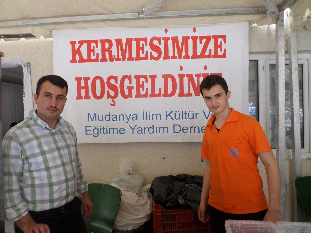 Mudanya Öğrenci Yurdu’ndan Öğrenciler Yararına Kermes