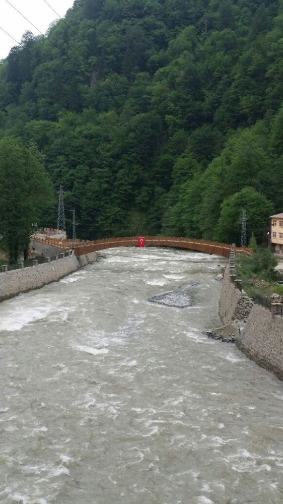 Öğrencilerin Köprüsü Hizmete Girdi