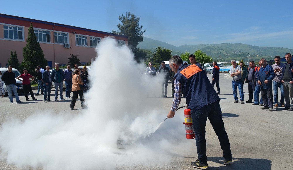 Büyükşehir Belediyesi Personeline Sivil Savunma Eğitimi