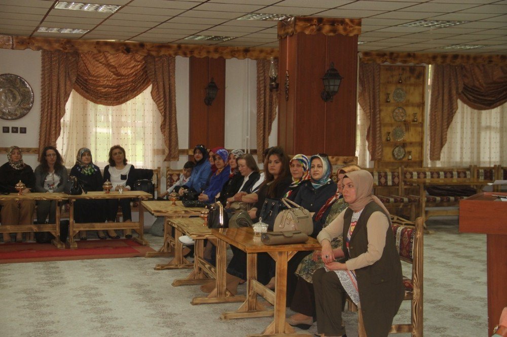 Şehit Anneleri Erzincan Belediyesi Tarafından Yılın Annesi İlan Edildi