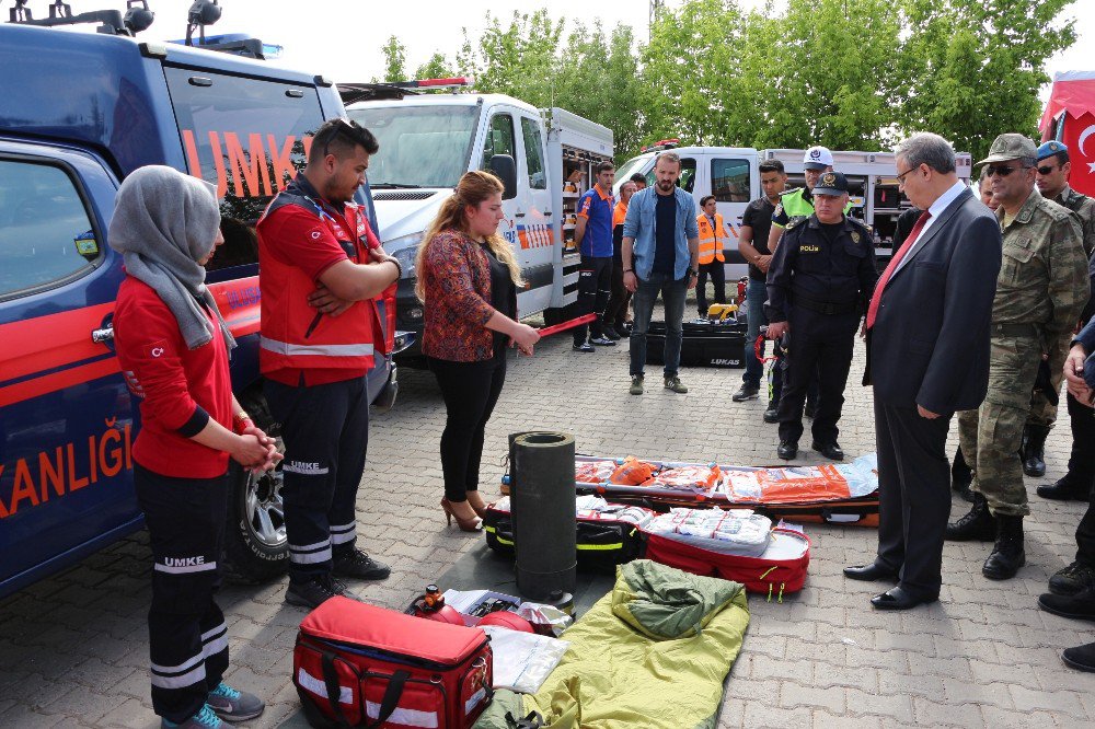 Şırnak’ta “Karayolu Güvenliği Ve Trafik Haftası” Etkinliği