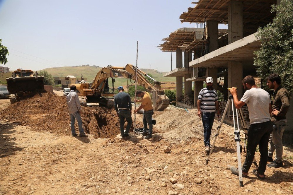 Cizre’nin Dirsekli Köyünde Alt Yapı Çalışması