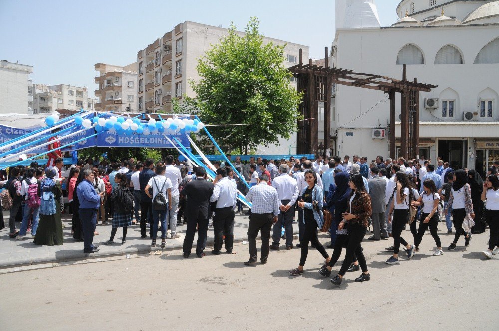 Cizre Müftülüğü Kur’an Kursları Yararına Kermes Düzenledi