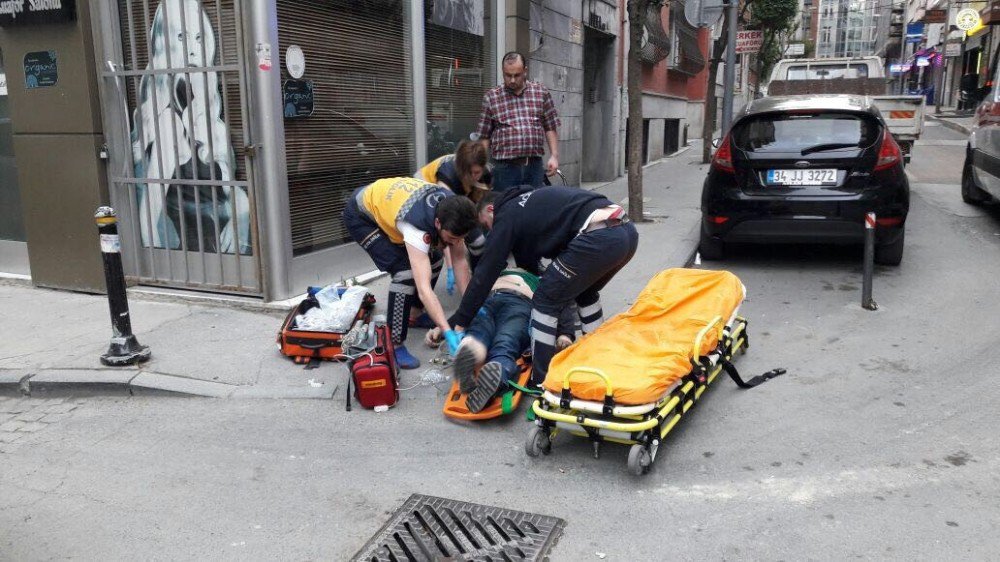 Şişli’de Sokak Ortasında Silahlı Kavga: 1 Yaralı