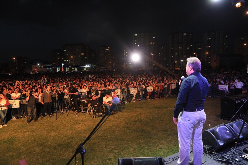 Talas’ta Anneler Günü Ayna Konseri İle Kutlandı