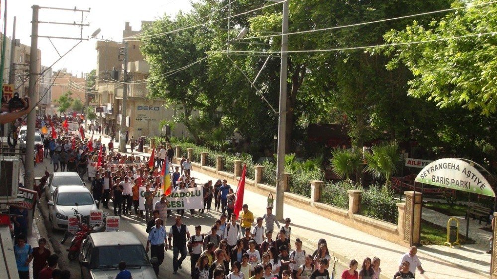 Nusaybin’de Gençlik Yürüyüşü Yapıldı