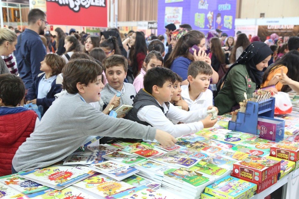 Kitap Fuarı Kendi Rekorunu Kırmaya Hazırlanıyor