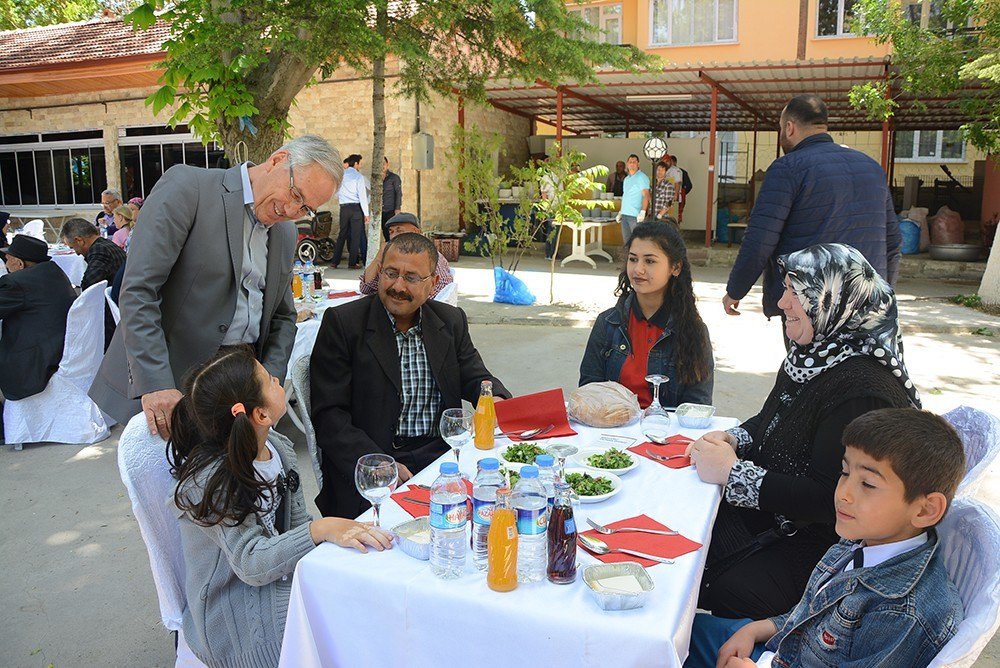 Dinar Belediyesi’nden “Engelliler Haftası” Etkinliği