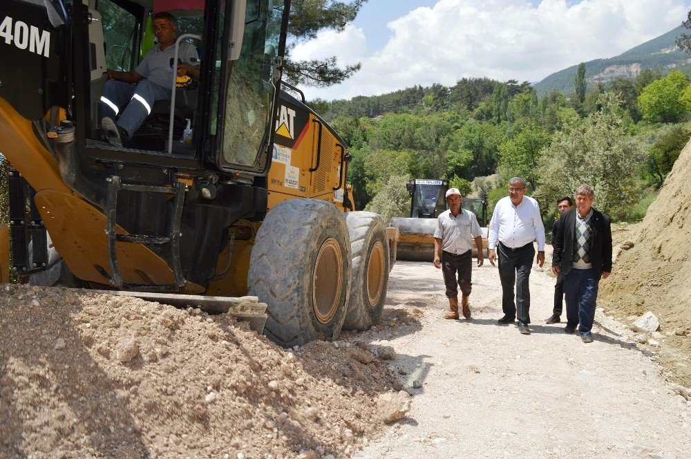 Finike Günçalı Ve Kaş Doğantaş Grup Yolları Yapılıyor