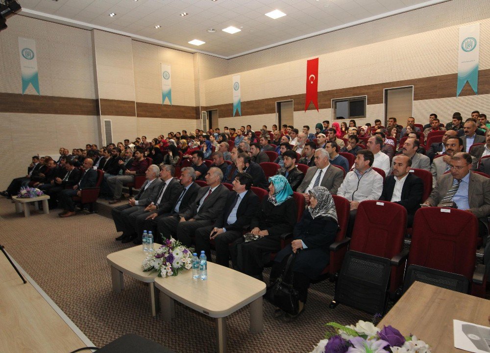 Beü’de ‘Müslümanların Tarihi’ Konferansı