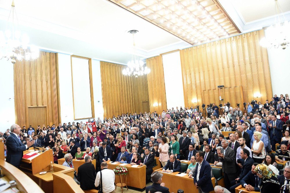 Kılıçdaroğlu: "Buradan İki Kardeşime De İstirham Ediyorum; Açlık Grevinden Vazgeçiniz"