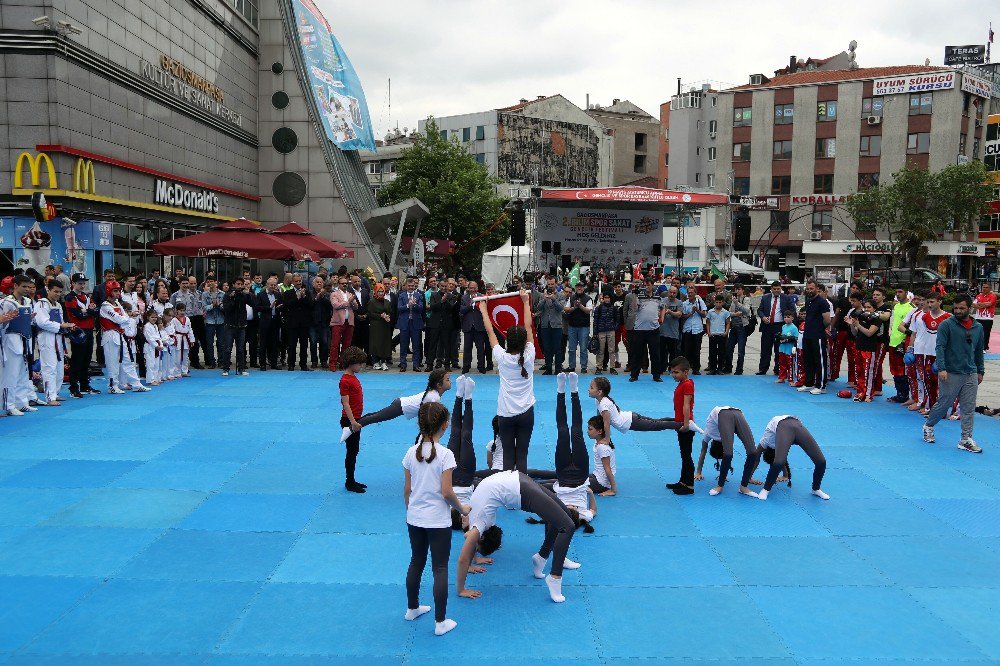 Gaziosmanpaşa Meydanı Spor Salonuna Dönüştü